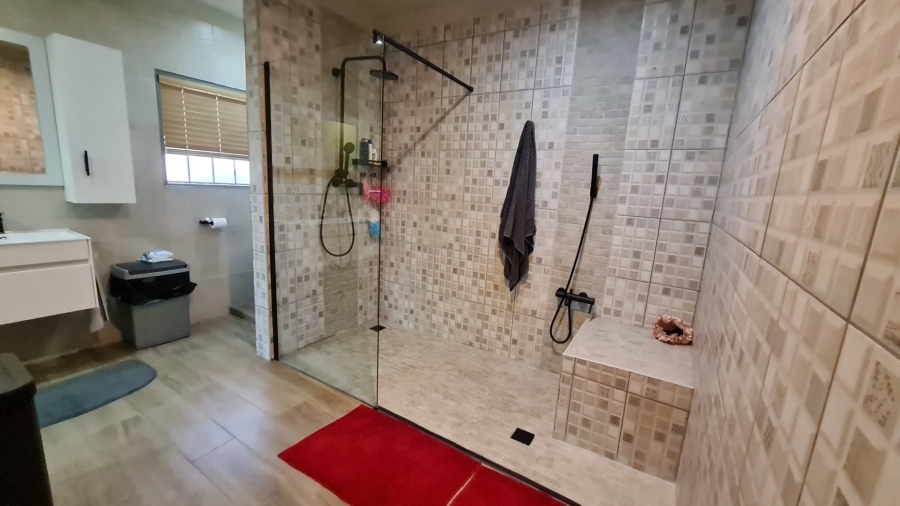 4 Bedroom Property for Sale in Dana Bay Western Cape